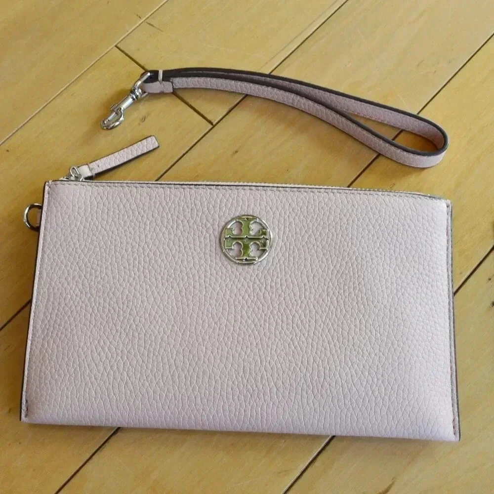 Tory Burch Chelsea Wristlet Leather Wallet